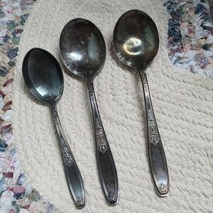 Vintage 1847 Rogers Bros Silverplate Spoons - Adoration Pattern (30's) Set of 3